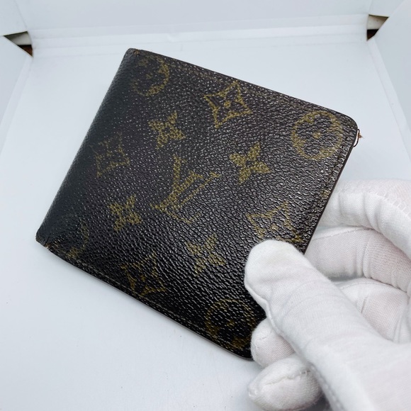 Louis Vuitton Bi fold wallet - Picture 2 of 8